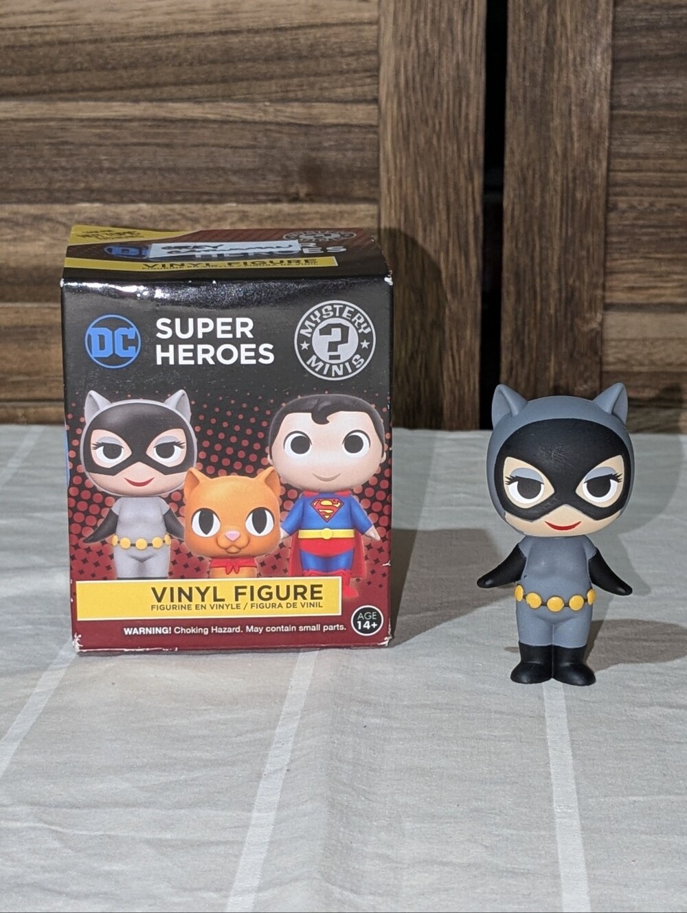 Funko Mystery Minis DC Super Heroes & Pets Catwoman Gray Suit HT Exclusive
